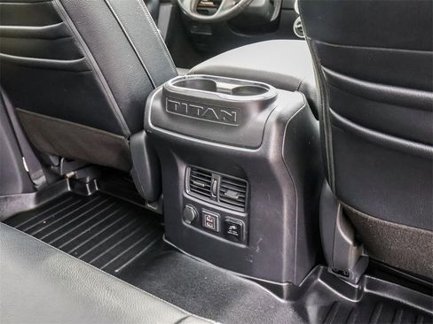 Used 2020 Nissan Titan SL w/ Moonroof Package image 26