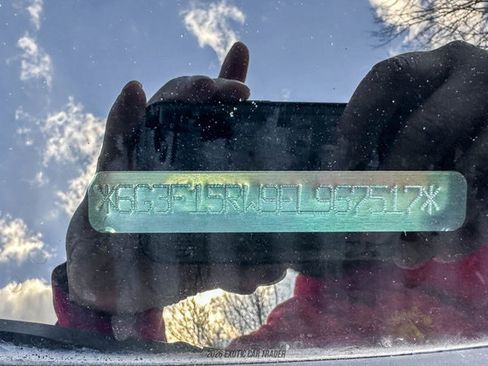 Used 2014 Chevrolet SS image 17