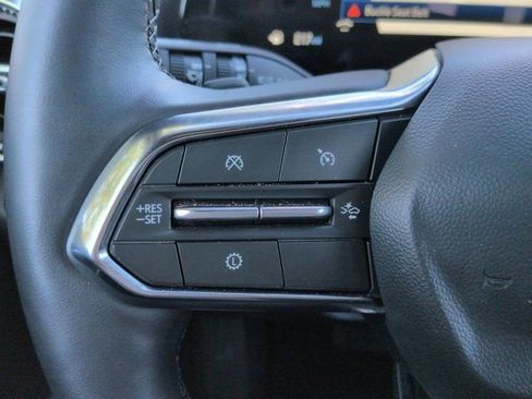 Used 2026 Chevrolet Equinox LT FWD image 24