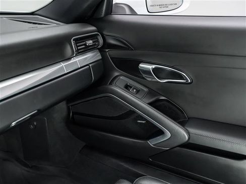 Used 2018 Porsche 911 Carrera RWD image 22