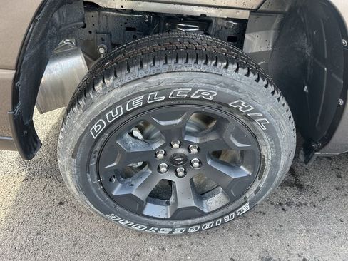 New 2026 RAM 1500 Express AWD/4WD image 18