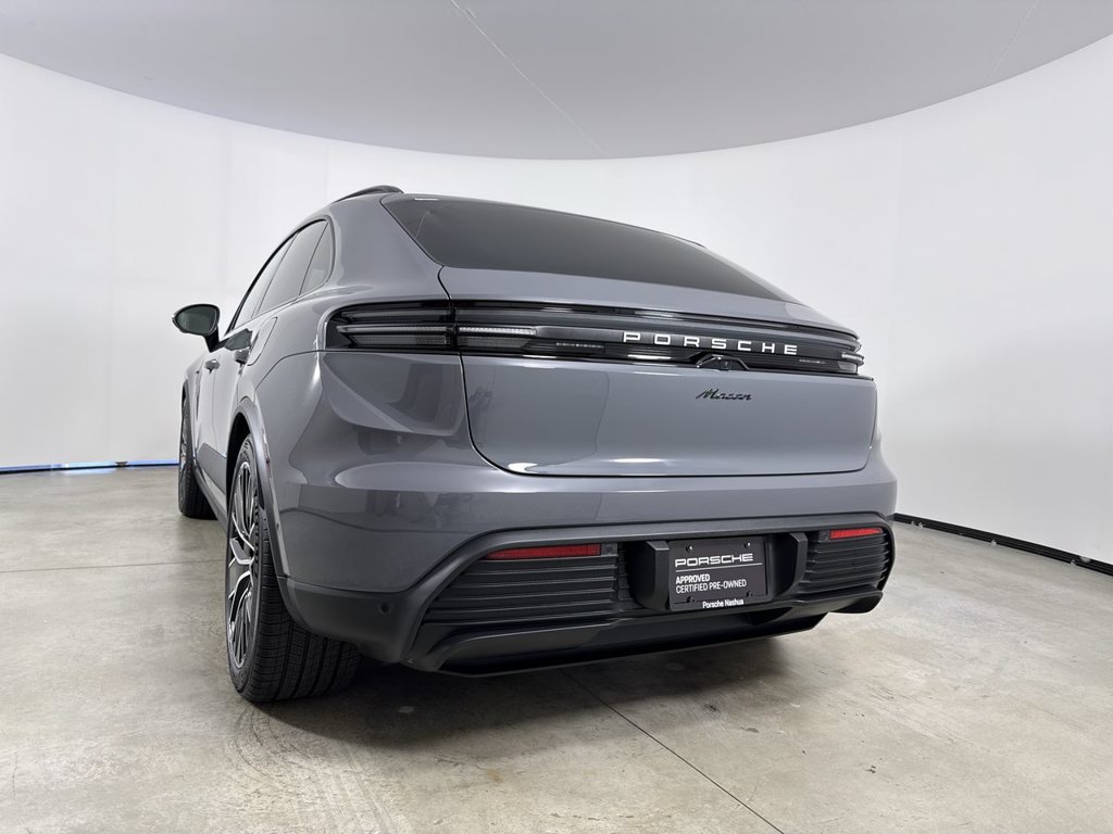 Certified 2025 Porsche Macan Electric RWD image 20