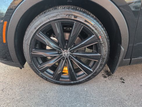 New 2026 Toyota Crown Nightshade image 11