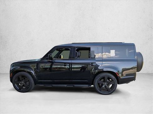 Certified 2024 Land Rover Defender 130 X-Dynamic SE AWD/4WD image 8
