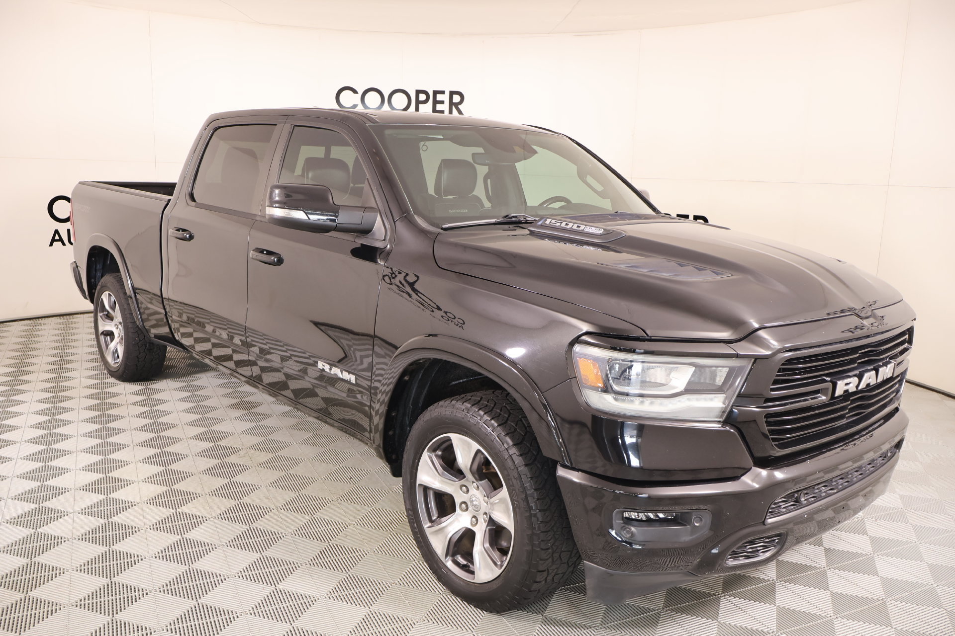 Used 2021 RAM 1500 Laramie w/ Sport Appearance Package AWD/4WD image 1