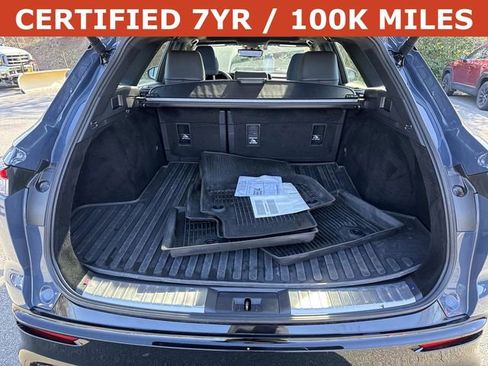 Used 2025 Toyota Crown Signia image 12