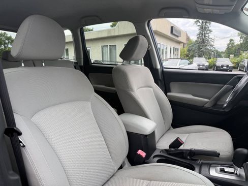 Used 2015 Subaru Forester 2.5i AWD/4WD image 27