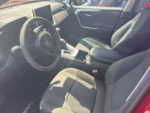 Used 2023 Toyota RAV4 XLE image 3