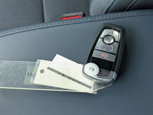 New 2025 Ford Maverick XLT w/ XLT Luxury Package image 35