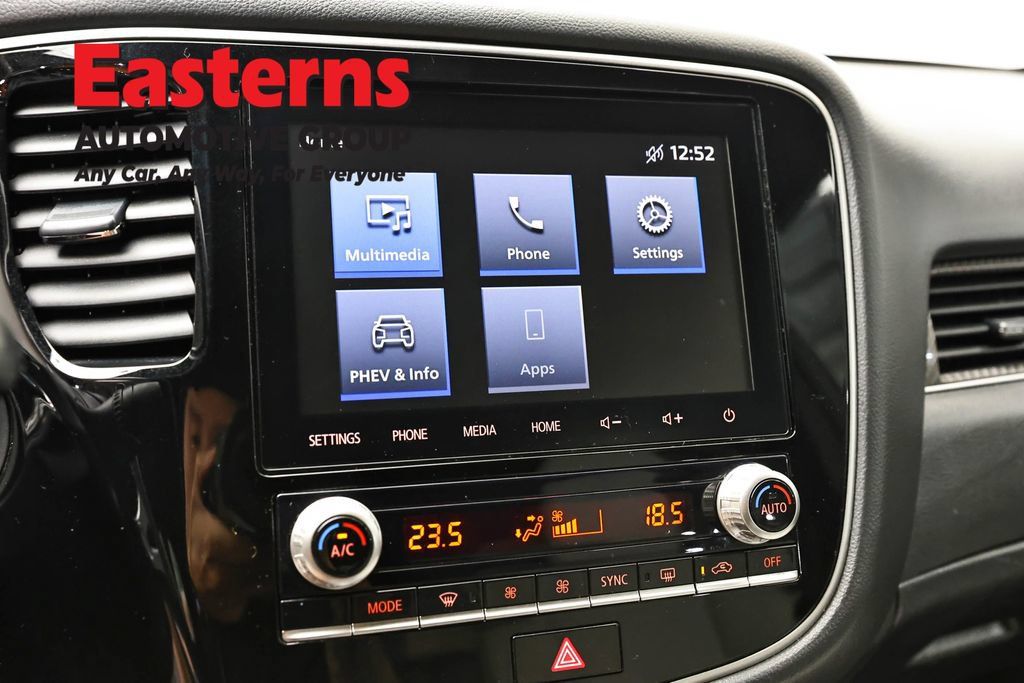 Used 2020 Mitsubishi Outlander SEL AWD/4WD image 19