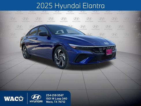 Used 2025 Hyundai Elantra Sport image 1