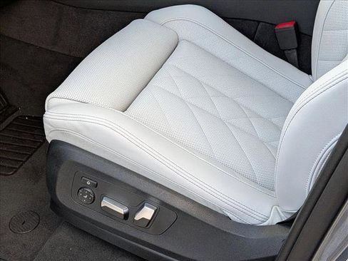 New 2026 BMW X5 sDrive40i w/ Premium Package image 4