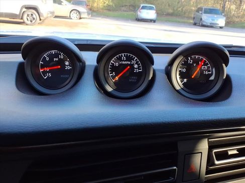 Used 2024 Nissan Z Performance w/ Floor Mat Package image 13