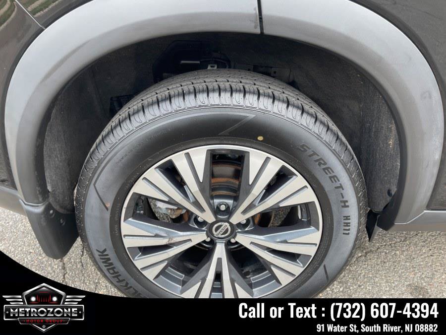 Used 2021 Nissan Rogue SV AWD/4WD image 25