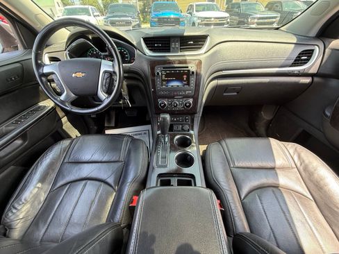 Used 2016 Chevrolet Traverse LTZ AWD/4WD image 15