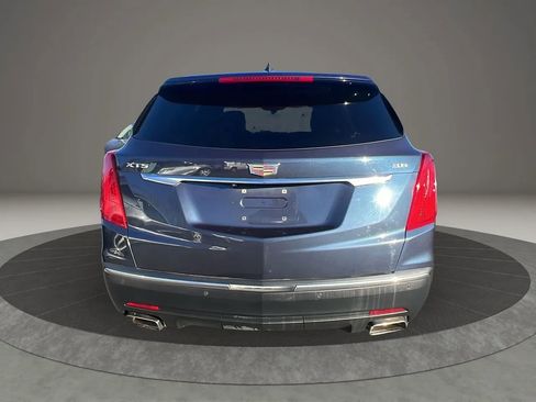 Used 2019 Cadillac XT5 FWD image 6