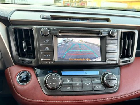 Used 2013 Toyota RAV4 Limited FWD image 19