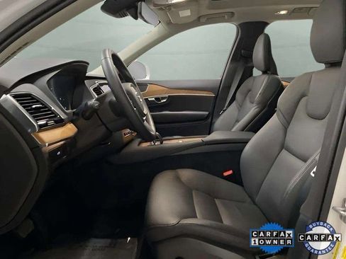 Used 2025 Volvo XC90 B6 Plus image 18