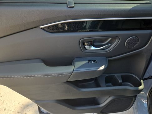 New 2025 Honda Pilot Touring image 36