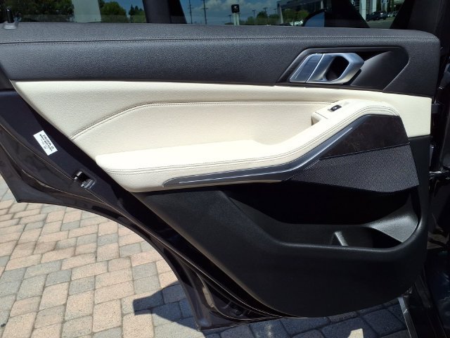 Used 2022 BMW X5 sDrive40i w/ Parking Assistance Package RWD image 13