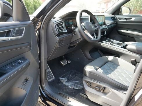 New 2026 Volkswagen Atlas Cross Sport SEL Premium R-Line AWD/4WD image 7