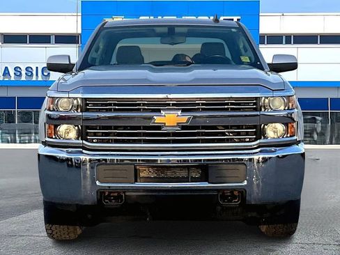 Used 2017 Chevrolet Silverado 2500 LT image 2