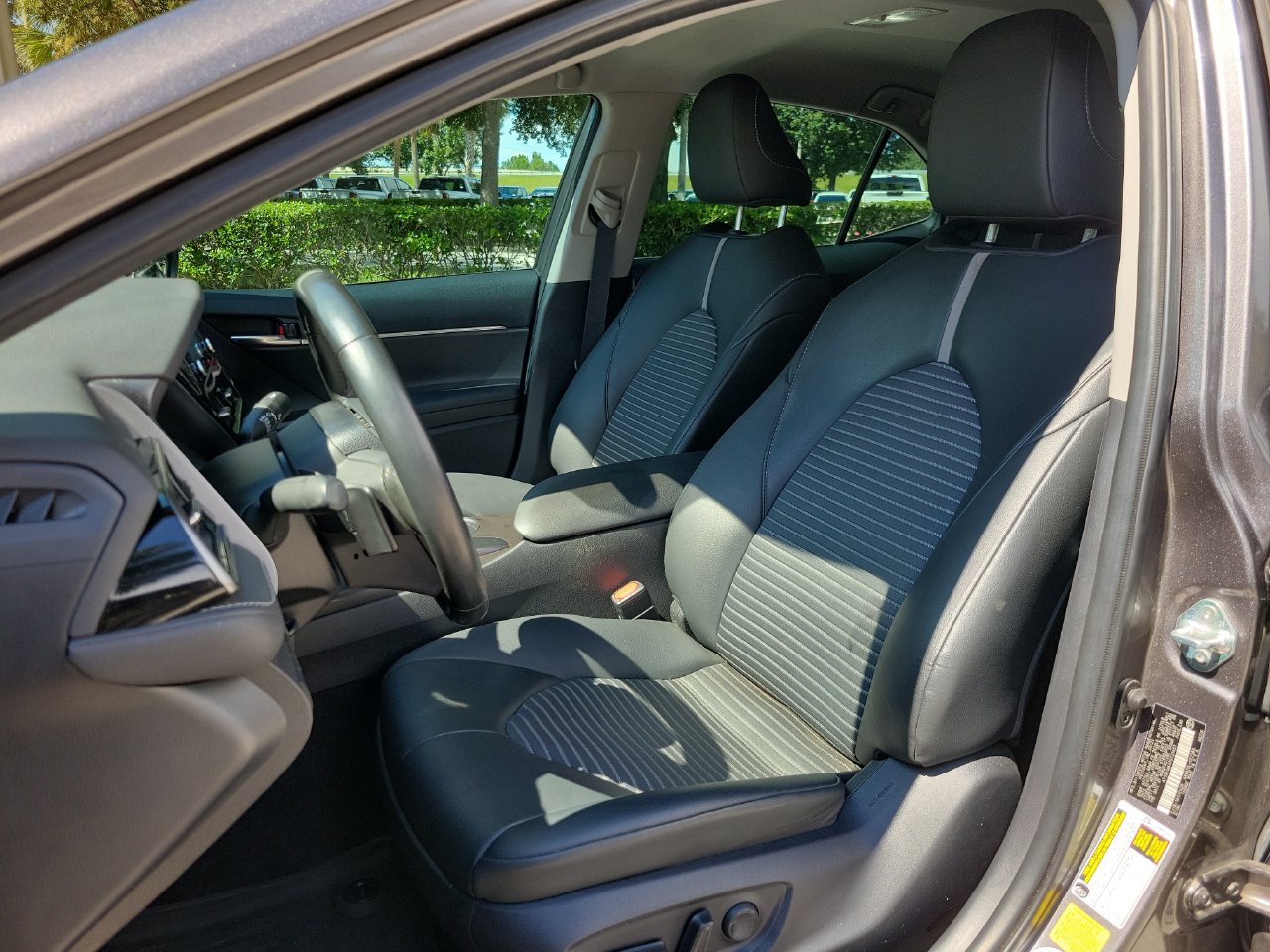 Used 2023 Toyota Camry SE FWD image 16