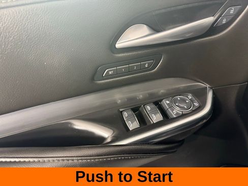 Used 2025 Cadillac XT4 Premium Luxury image 10