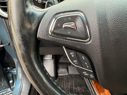 Used 2016 Lincoln MKX Reserve w/ Technology Package image 37