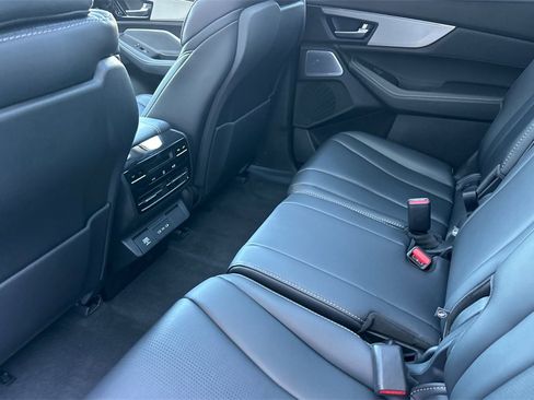 Certified 2025 Acura MDX w/ Technology Package image 13