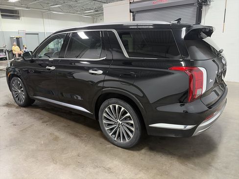 Used 2024 Hyundai Palisade Calligraphy AWD/4WD image 5