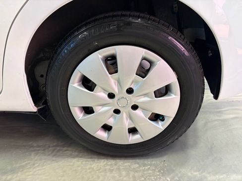 Used 2017 Toyota Yaris L FWD image 19