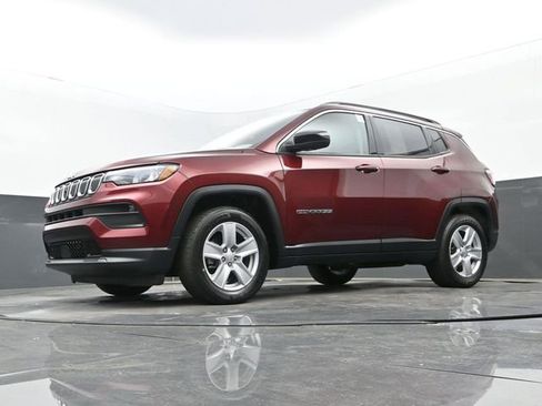 Used 2022 Jeep Compass Latitude w/ Convenience Group FWD image 27