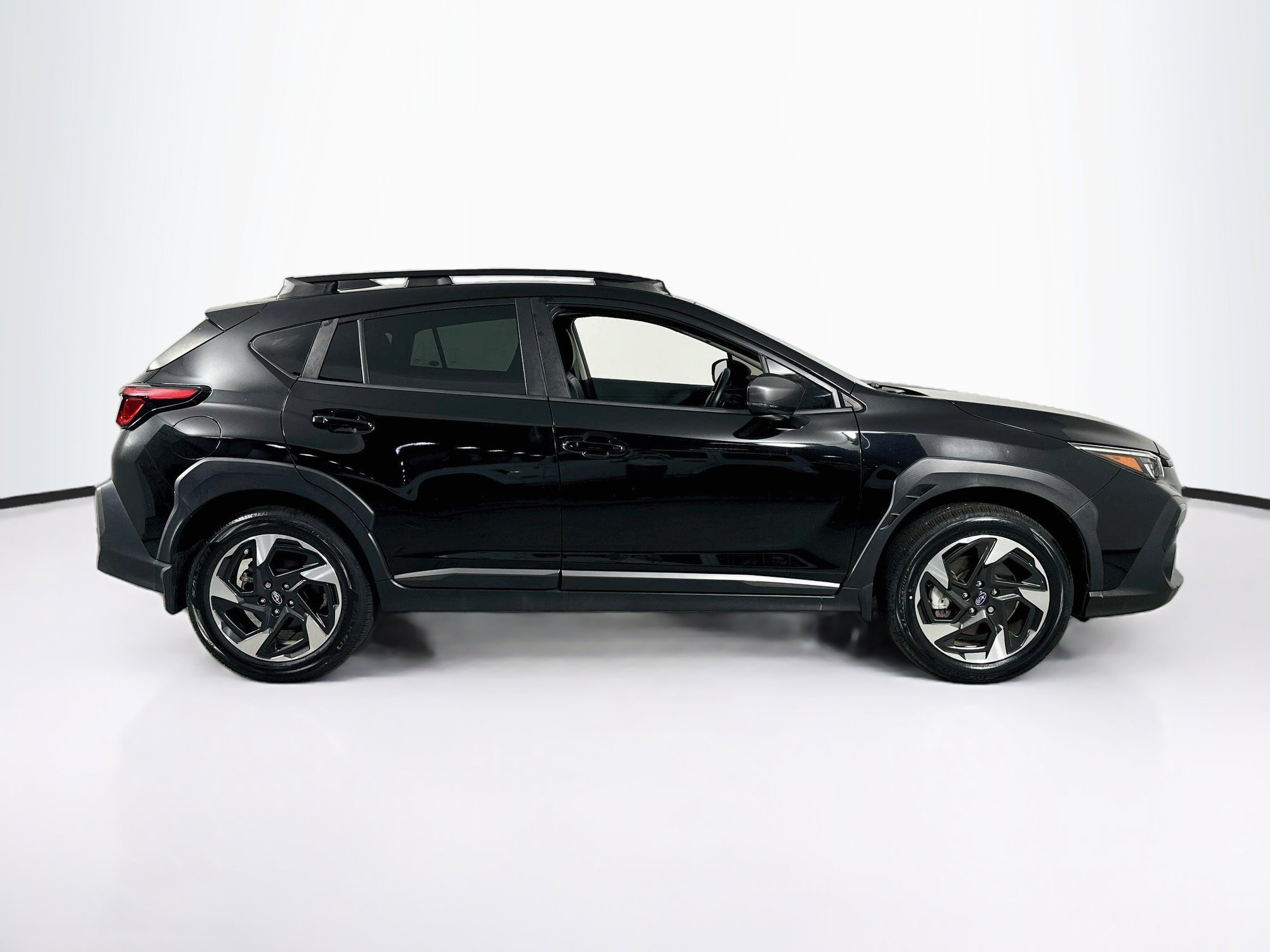 Used 2024 Subaru Crosstrek 2.5i Limited AWD/4WD image 4