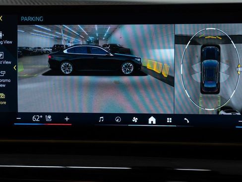 Used 2025 BMW 540i xDrive image 24