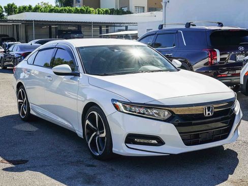Used 2020 Honda Accord Sport image 5