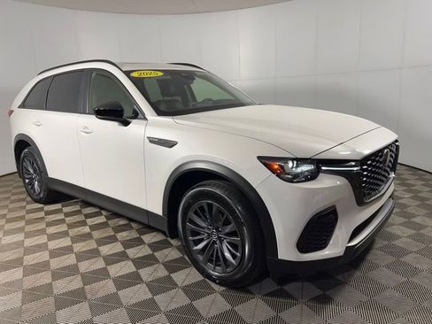 Used 2025 MAZDA CX-70 3.3 Turbo w/ Preferred Package image 3