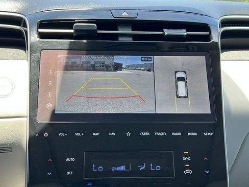Certified 2024 Hyundai Tucson Limited FWD image 19