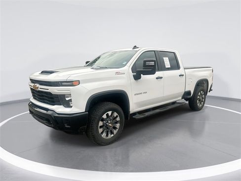 Used 2024 Chevrolet Silverado 2500 Custom w/ Custom Value Package image 1