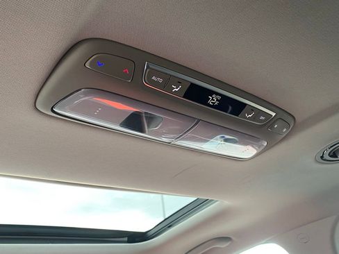 Certified 2025 Kia Telluride S image 28