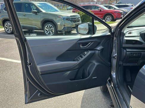 Certified 2025 Subaru Crosstrek 2.5i Limited image 8