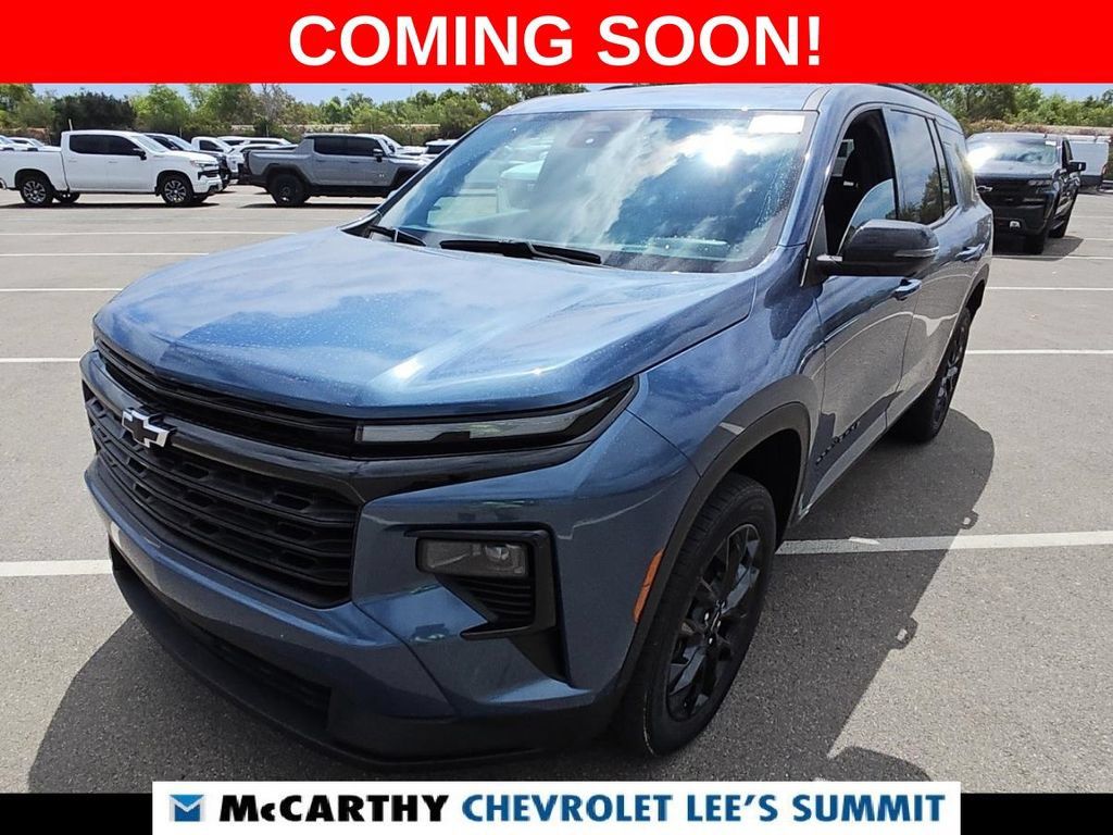 Used 2024 Chevrolet Traverse LT w/ Midnight/Sport Edition FWD image 1