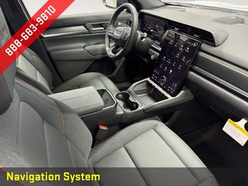 New 2026 GMC Terrain AT4 w/ LPO, Black Badging Package AWD/4WD image 5