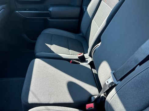 Used 2022 Chevrolet Silverado 1500 Custom Trail Boss w/ Midnight Edition image 39