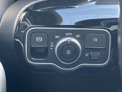 Used 2020 Mercedes-Benz A 220 w/ Premium Package image 22