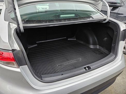 Used 2024 Toyota Corolla LE image 22