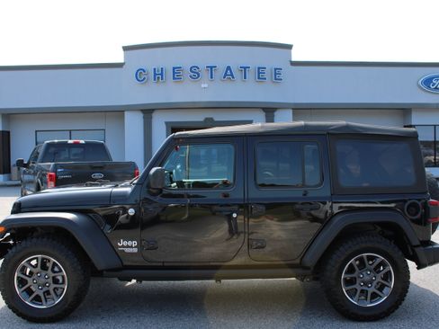 Used 2018 Jeep Wrangler Unlimited Sport S AWD/4WD image 1