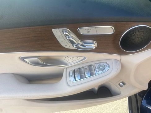 Used 2021 Mercedes-Benz C 300 4MATIC Sedan image 13