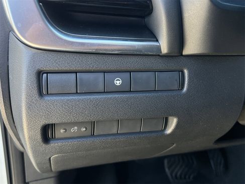 Certified 2023 Nissan Rogue SV image 14