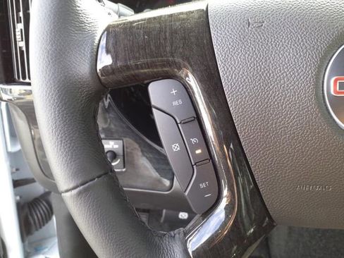 New 2025 GMC Savana 2500 Extended w/ Driver Convenience Package image 32